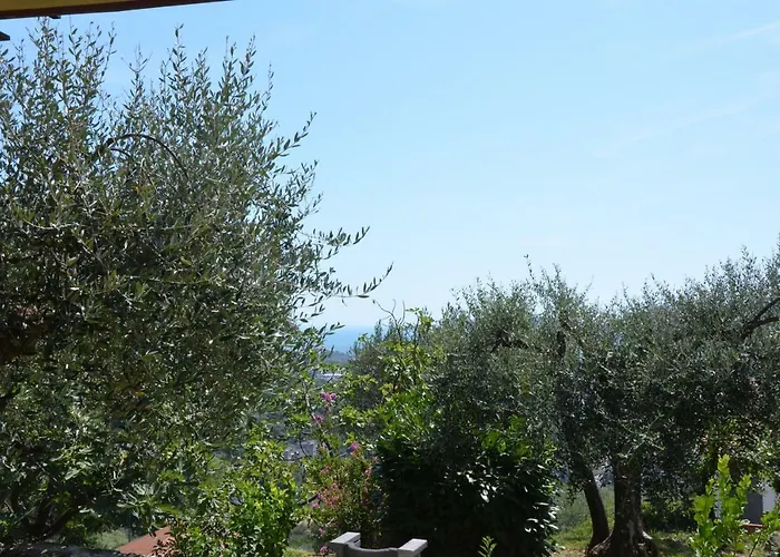 La Casa Con Vista Di Emma Vezzano Ligure